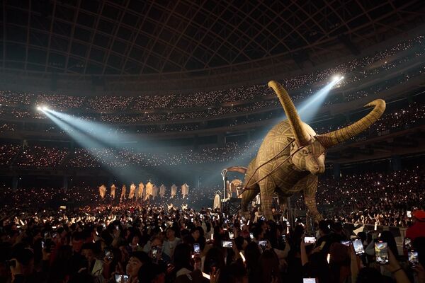 ▲▼ 蔡依林開場巨型公牛繞場 。(圖/凌時差提供)