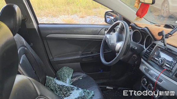 ▲▼槍砲男拒捕開車衝撞,員警開40多槍逮人。(圖/民眾提供)