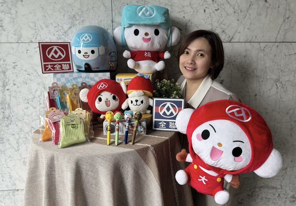 ▲▼全聯福利熊首度登上101,還推出周邊。(圖/業者提供)