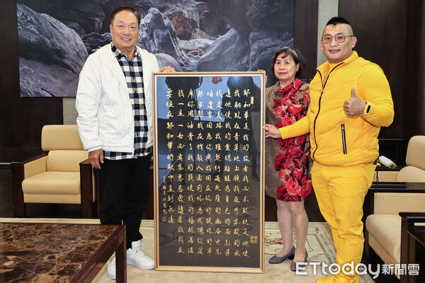 ▲▼ 總裁接見更生人阿凱及媽媽 。(圖/記者徐文彬攝)