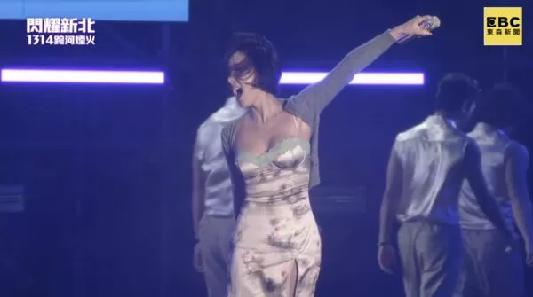 ▲▼華莎新北淡水跨年演出。(圖/翻攝新北市文化局YouTube)