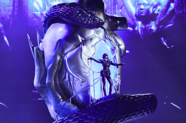 ▲▼蔡依林從巨型「蛇冠心座」霸氣登唱 。(圖/凌時差提供)