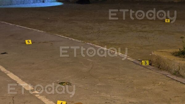 ▲▼高雄跨年夜槍響!現場拉封鎖線採證中。(圖/記者吳奕靖攝)