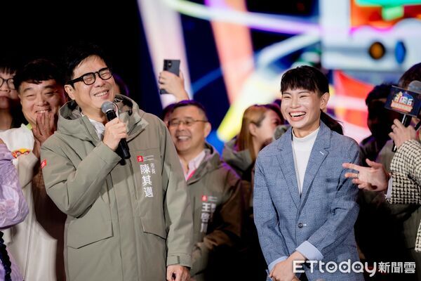 ▲▼高雄2026跨年。(圖/記者許宥孺翻攝)