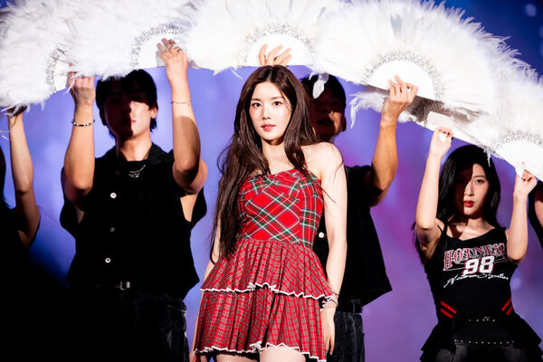 ▲權恩妃嗨爆港都高雄。(圖/年代提供)