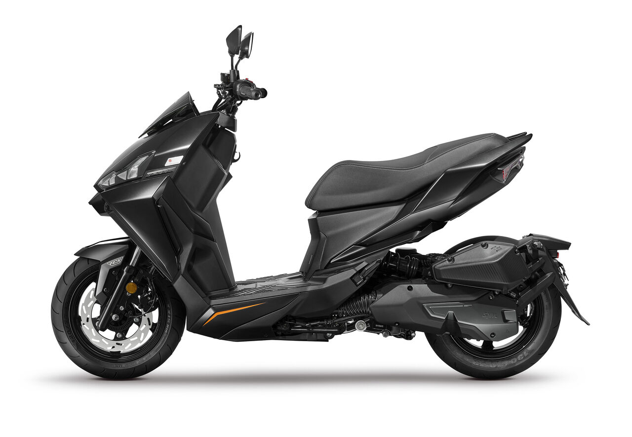 ▲114000元起!三陽「DRGBT小改款」上市 白牌唯一搭載彎道ABS&TCS。(圖/翻攝自SYM)