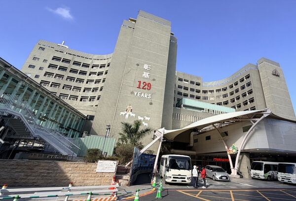 ▲彰基宣布發放3.5個月年終獎金。(圖/彰基醫院提供)