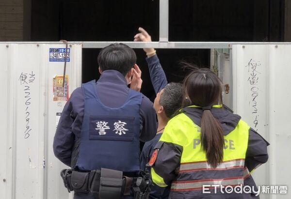 ▲台中工安意外,診所。(圖/記者許權毅攝)