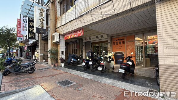 ▲▼ 鹽埕 。(圖/記者張雅雲攝)