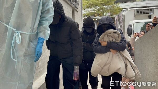 ▲北市清潔隊毛姓清潔員遭酒駕撞死,兄長心情低落現身。(圖/記者陸運陞攝,下同)