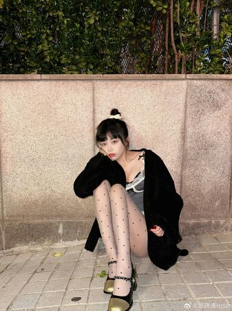 ▲司曉迪預告公開更多勁爆內容。(圖/翻攝自微博)