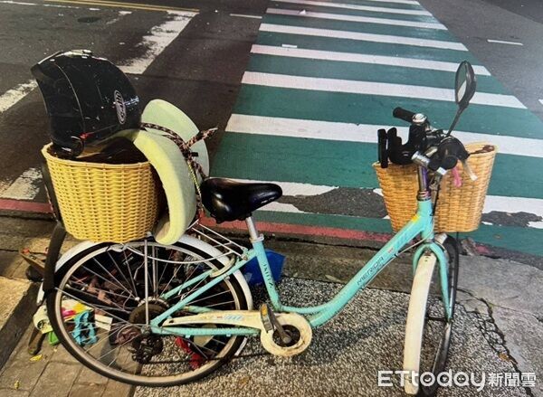 ▲▼騎士噴飛頭部重創昏迷,腳踏車輕微受損。(圖/桃園警分局提供)