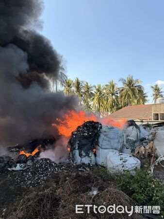 ▲▼屏東縣麟洛鄉今(4)日發生一起火警。(圖/記者陳崑福翻攝)
