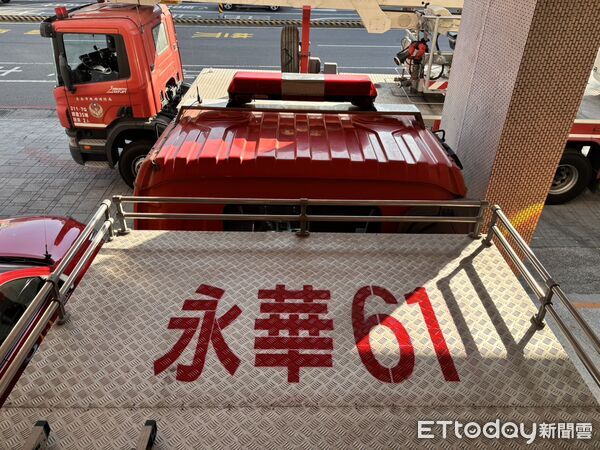 ▲台南市消防局第六大隊推動救災車輛空中標示方案,在車輛頂部清楚標示單位名稱與編碼,提升無人機空中辨識能力。(記者林東良翻攝,下同)