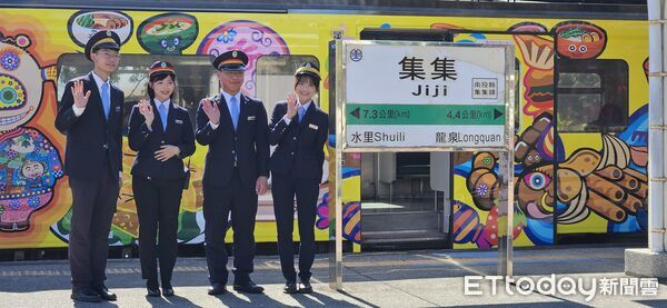 ▲集集線鐵路第一階段濁水至集集站5日通車復駛,「西遊記」彩繪列車首航,同步預告7月全線通車。(圖/記者高堂堯攝)
