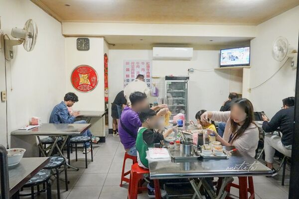 ▲▼內湖科技園區平價牛肉麵。(圖/部落客水晶安蹄提供)