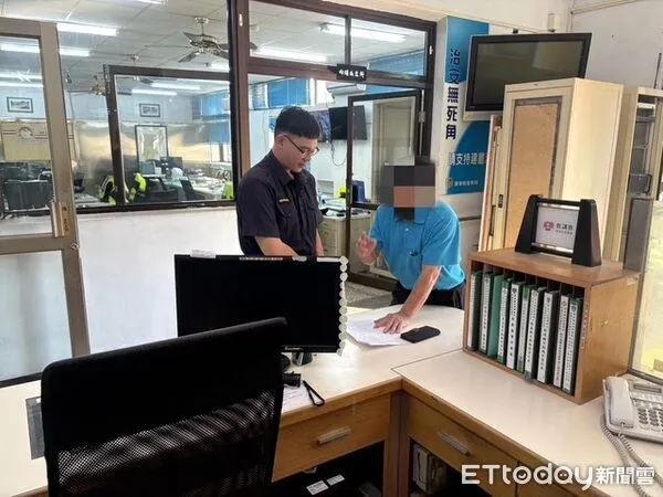 ▲廖姓男子求助內埔警方。(圖/記者陳崑福翻攝)