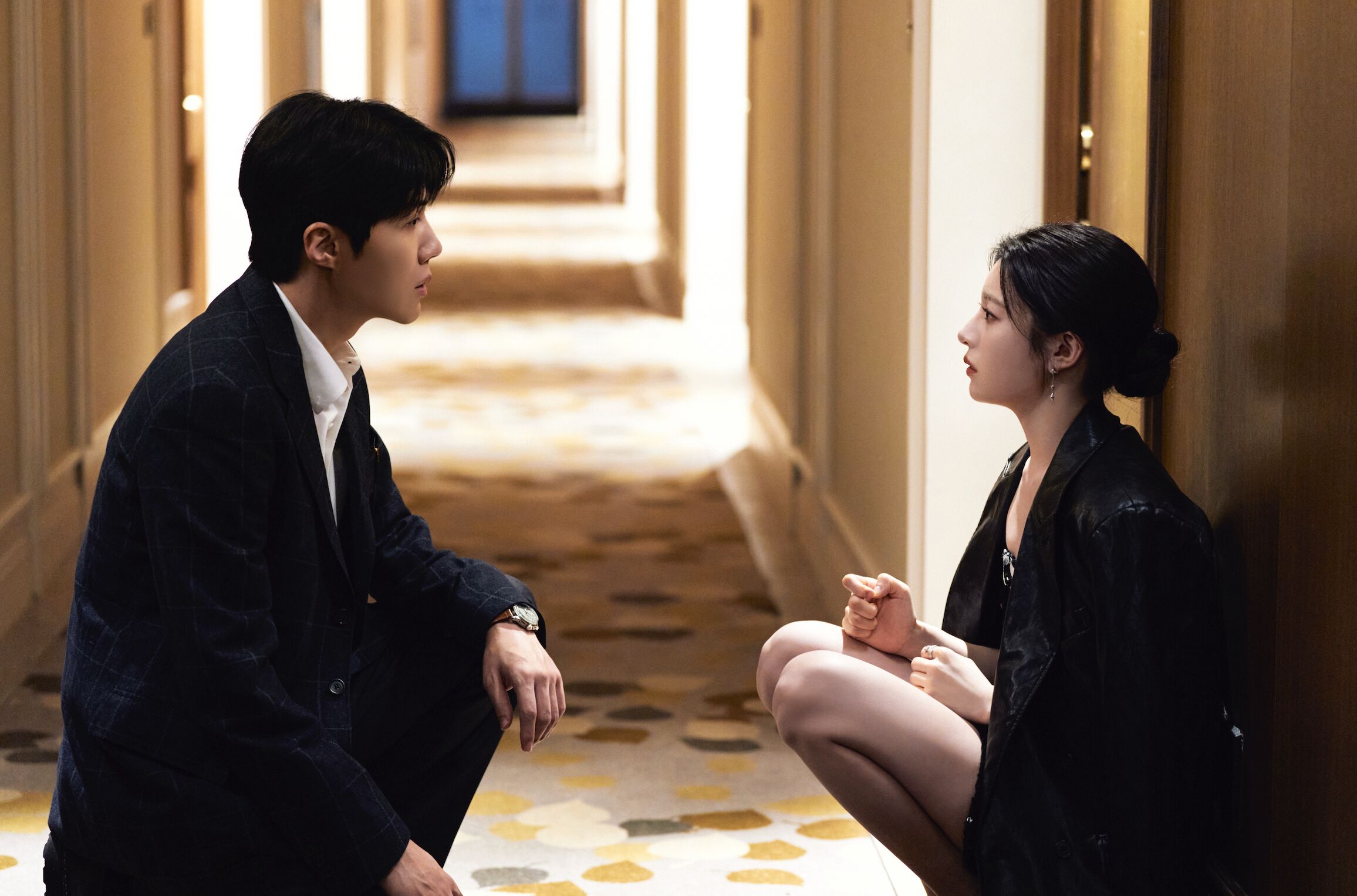 ▲▼▲▼金宣虎回歸羅曼史!《愛情怎麼翻譯?》戀上明星高允貞 預告公開。(圖/Netflix提供)