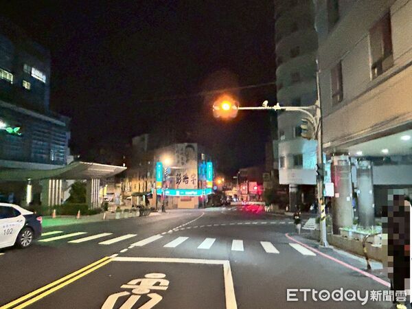 ▲苗栗市大千醫院前路口發生轎車、機車碰撞事故,轎車駕駛酒駕還違規,被警方法辦和開罰單。(圖/記者楊永盛翻攝)