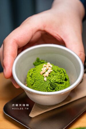 ▲▼高雄抹茶控必訪「兔思糖法式甜點」,超可愛北極熊馬卡龍,還有草莓蛋糕與現刷草莓抹茶。(圖/部落客虎麗提供)