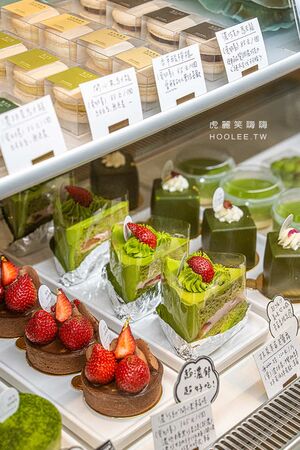 ▲▼高雄抹茶控必訪「兔思糖法式甜點」,超可愛北極熊馬卡龍,還有草莓蛋糕與現刷草莓抹茶。(圖/部落客虎麗提供)