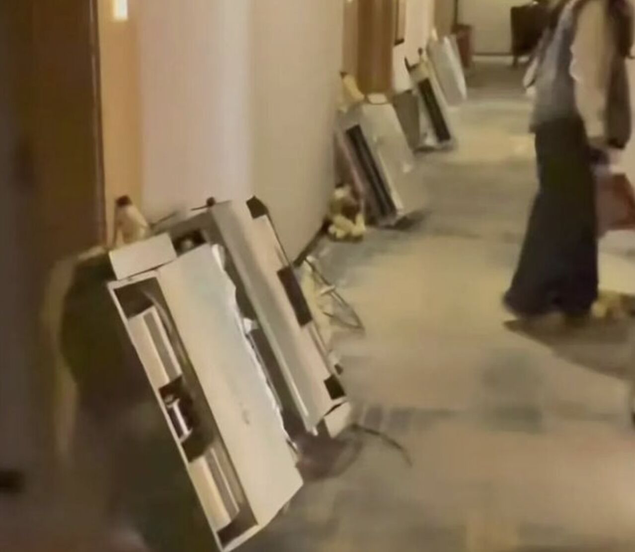 ▲宜尚酒店廣州客村地鐵站琶洲會展店即將拆遷,造成住宿旅客誤解。(圖/翻攝極目新聞)