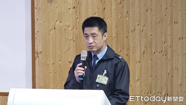 ▲▼飛官辛柏毅駕駛F-16V戰機失聯,空軍召開記者會說明狀況,空軍司令部督察長江義誠少將出席。(圖/記者呂佳賢攝)