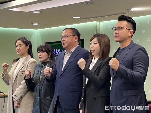 ▲▼「TPASS no PASS!藍白擋總預算為難通勤族」記者會。(圖/記者杜冠霖攝)