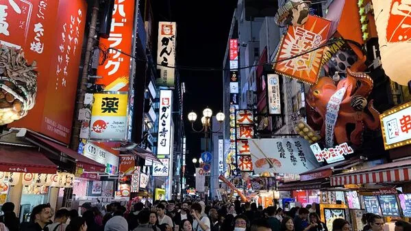 ▲▼道頓堀街頭煙火氣與庶民日常美食:大阪燒、章魚燒、串炸。(圖/部落客CJ夫人提供)