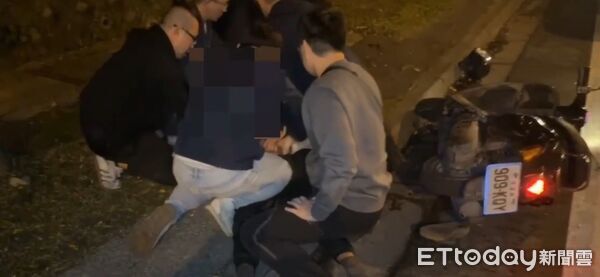 ▲聯合刑警大隊在台8線沿線部署警力,成功掌握嫌犯行蹤並當場壓制逮捕。(圖/新城警分局提供,下同)