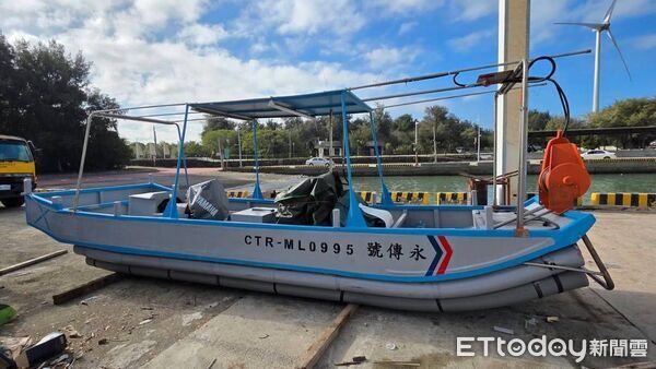 ▲苗栗龍鳳漁港發生罕見漁船失竊案,許姓失主po網,新竹熱心釣友發現下落通報,失而復得。(圖/記者楊永盛翻攝)