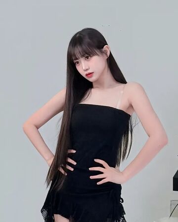 ▲▼邊荷律。(圖/翻攝自Instagram/yuling34)