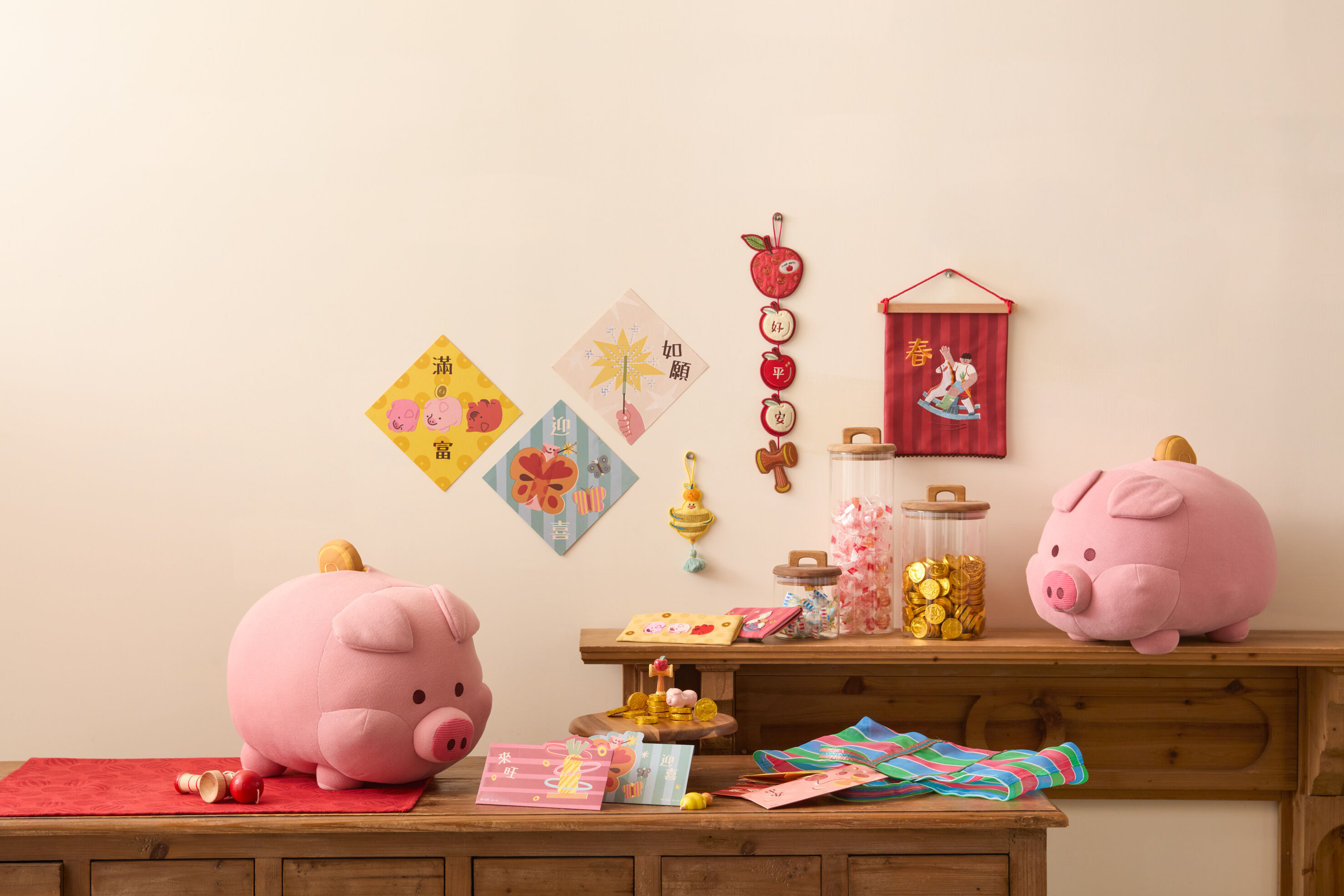 ▲IKEA、HOLA推出春節家居系列,各有風格。(圖/品牌提供)