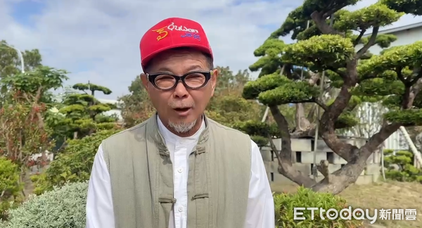 ▲台南市縣城隍廟凌晨遭人闖入破壞,廟前儀杖與令旗受損,警方已介入調查。(記者林東良翻攝,下同)