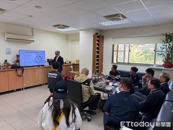 ▲台南市消防局結合嘉南藥理大學與奇美醫院產學醫合作,榮獲內政部消防署職安評鑑滿分「特優」肯定。(記者林東良翻攝,下同)