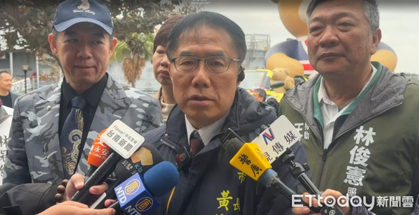 ▲台南市長黃偉哲針對營養午餐政策議題發表看法,強調政策規劃須有穩定財源,不應為選舉倉促上路。(記者林東良翻攝)