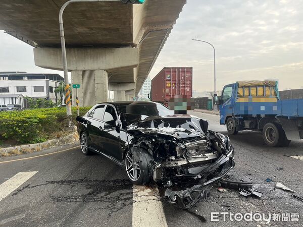 ▲▼88橋下車禍 。(圖/記者陳宏瑞翻攝)