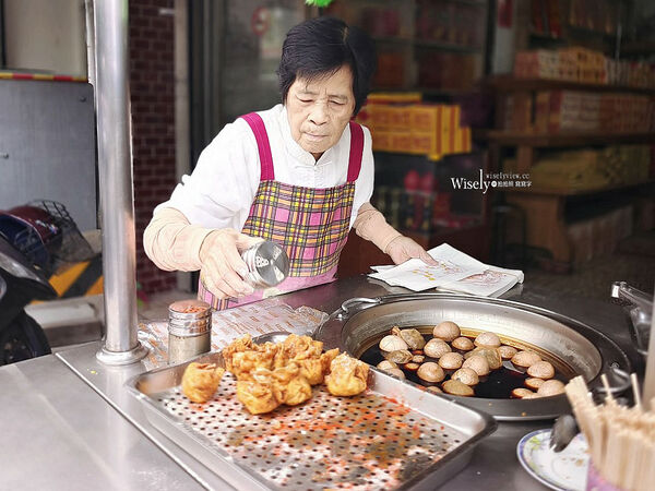 ▲▼宜蘭「文昌春捲」,隱藏版美食手工炸燒賣,金紙店阿嬤的古早味辦桌菜。(圖/部落客WISELY提供)
