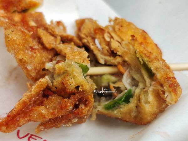 ▲▼宜蘭「文昌春捲」,隱藏版美食手工炸燒賣,金紙店阿嬤的古早味辦桌菜。(圖/部落客WISELY提供)