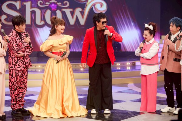 ▲邵大倫模仿曹西平超像。(圖/民視提供)