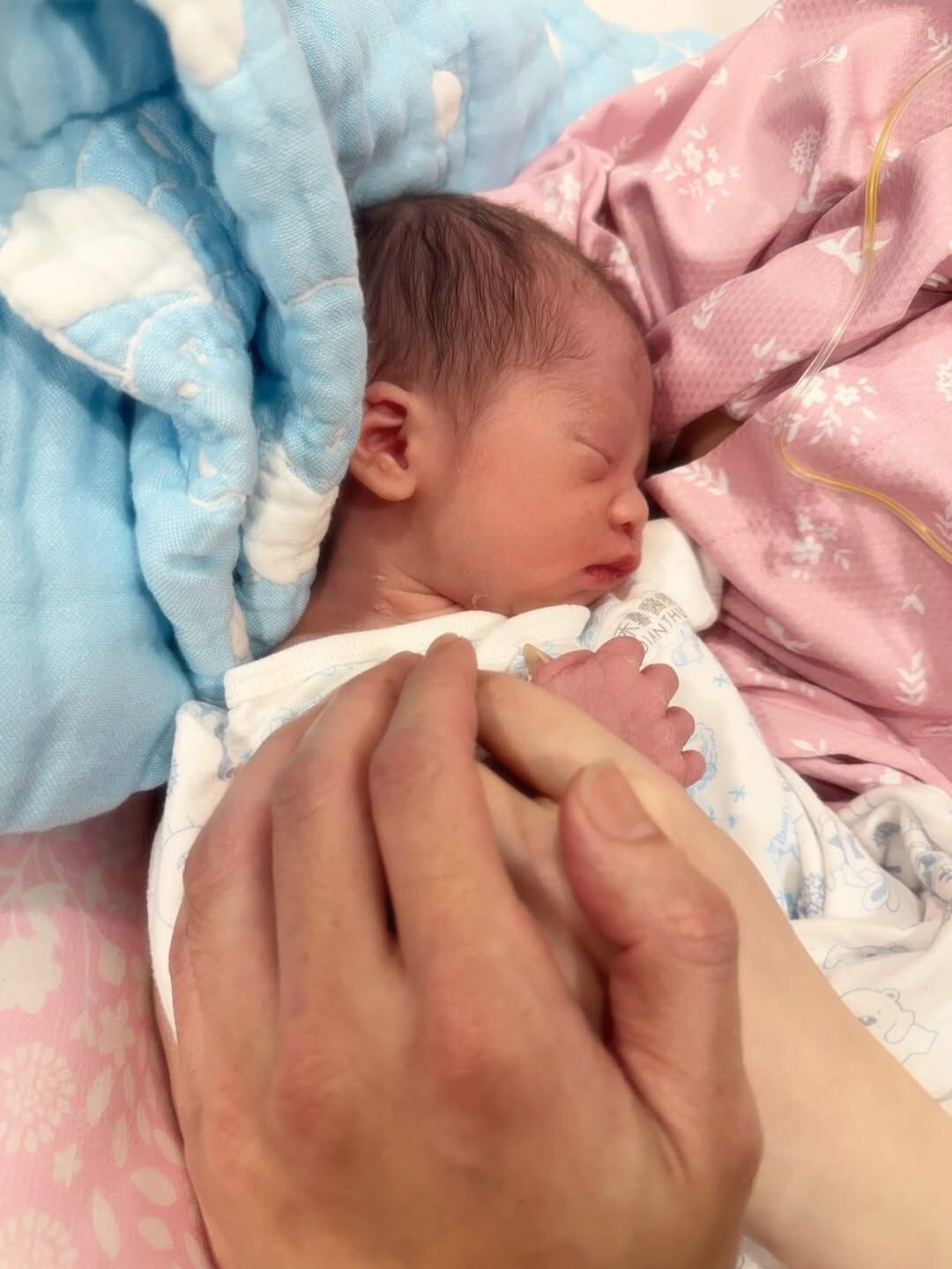 ▲▼《黃金歲月》吳政勳當爸了!兒提早報到「3分鐘就出生」。(圖/翻攝自Instagram/vancewu1122)