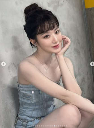 ▲▼舒華。(圖/翻攝自Instagram/yeh.shaa_)