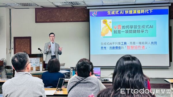 ▲台南市勞工局舉辦AI講座,吸引不同產業勞工踴躍參與。(記者林東良翻攝,下同)