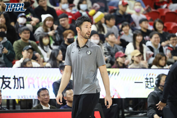 ▲福爾摩沙夢想家總教練簡浩、馬建豪、林俊吉。(圖/TPBL提供)