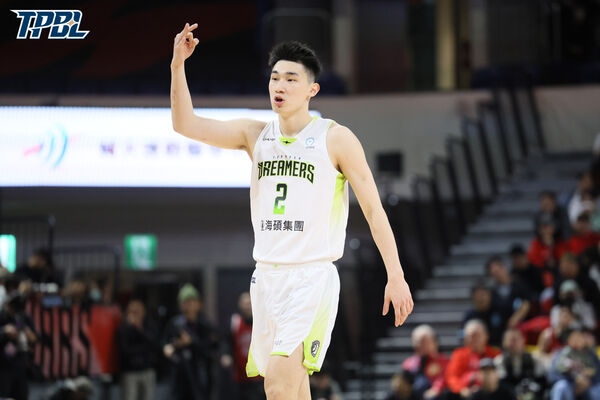 ▲福爾摩沙夢想家總教練簡浩、馬建豪、林俊吉。(圖/TPBL提供)