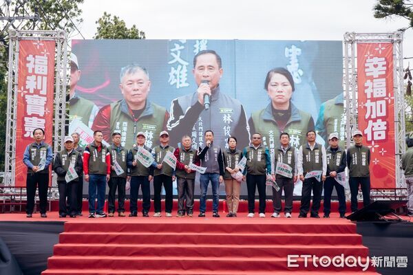 ▲林俊憲佳里造勢活動湧入上萬人,展現大北門團結氣勢。(記者林東良翻攝,下同)