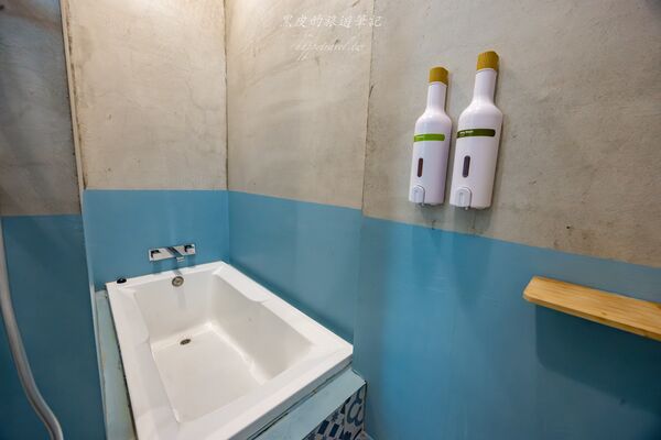 ▲▼墾丁巷弄裡的美式度假住宿。(圖/部落客黑皮提供)