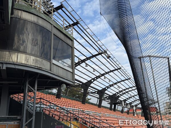 ▲蘇泰安、台南市球場。(圖/記者楊舒帆攝)