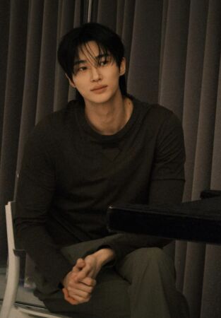 ▲▼喜歡他16年!鐵粉結婚當日收大禮 邊佑錫親自送「驚喜」文字暖哭。(圖/翻攝自邊佑錫IG、X)