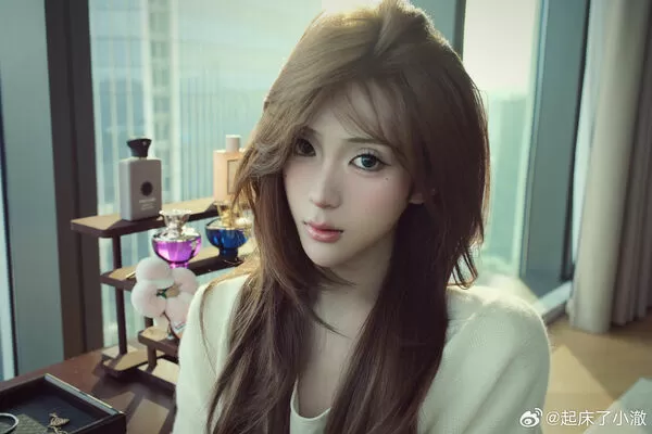 ▲大陸網紅小澈爆罹患愛滋。(圖/翻攝自微博)